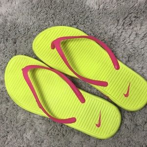 nike neon green slippers